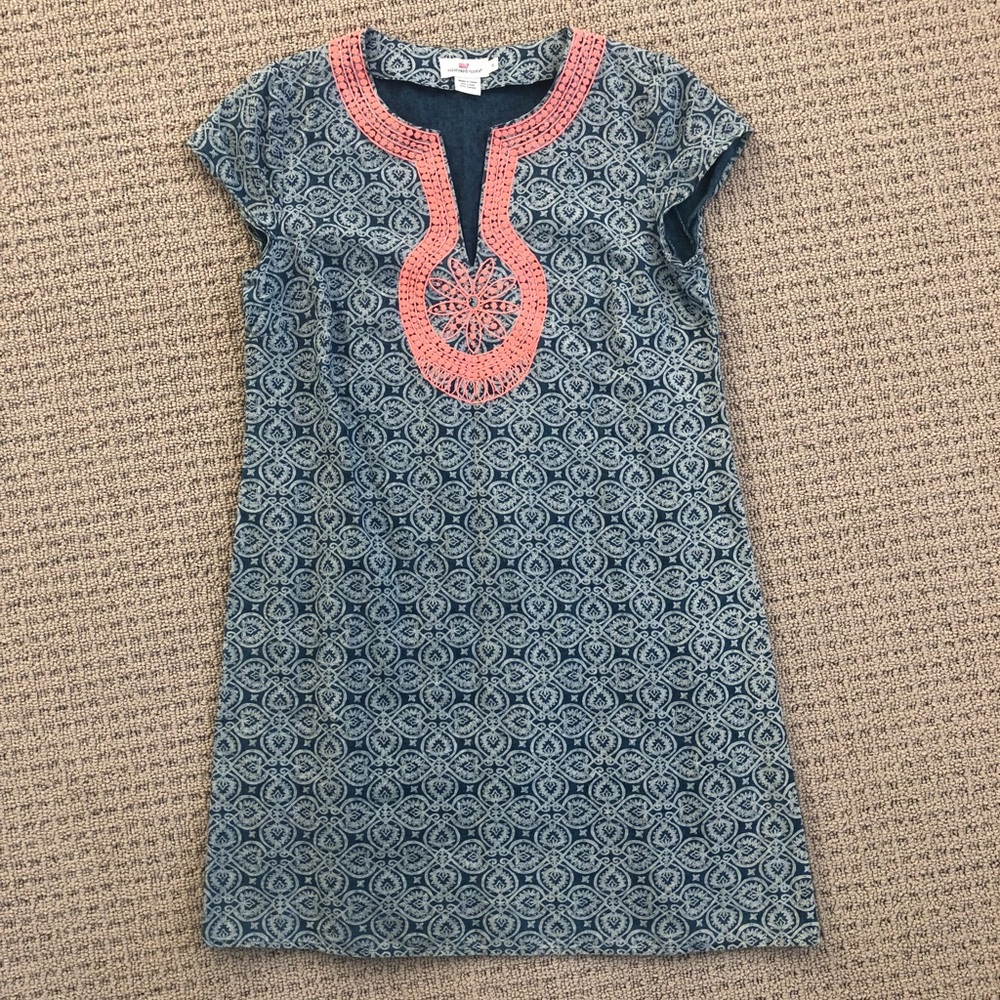 Vineyard vines dress